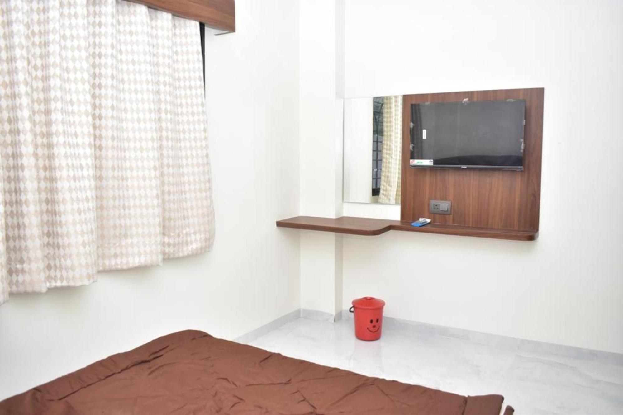 Hotel Sai Sandesh Shirdi Exterior photo